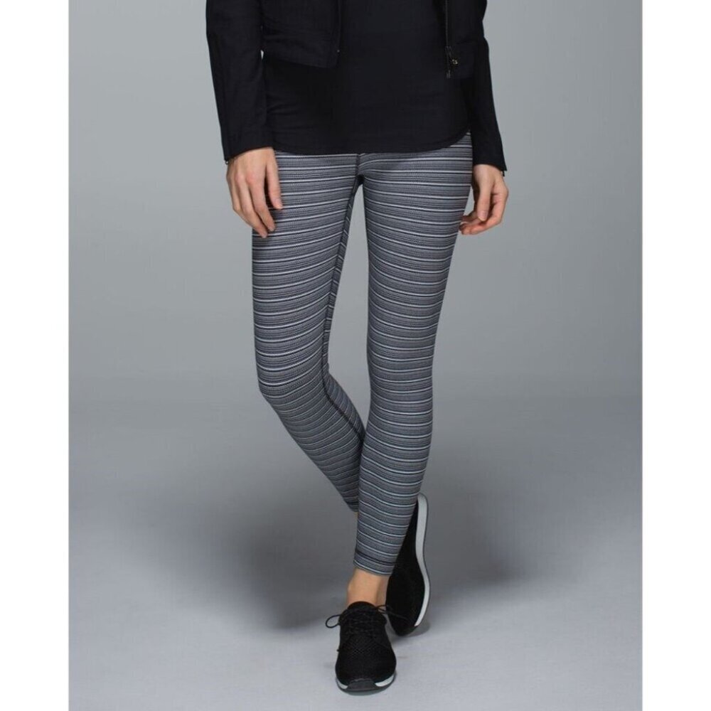 Lululemon High Times Pant Size 4 Textured Stripe Black Deep Coal THROWBACK! - Picture 7 of 13